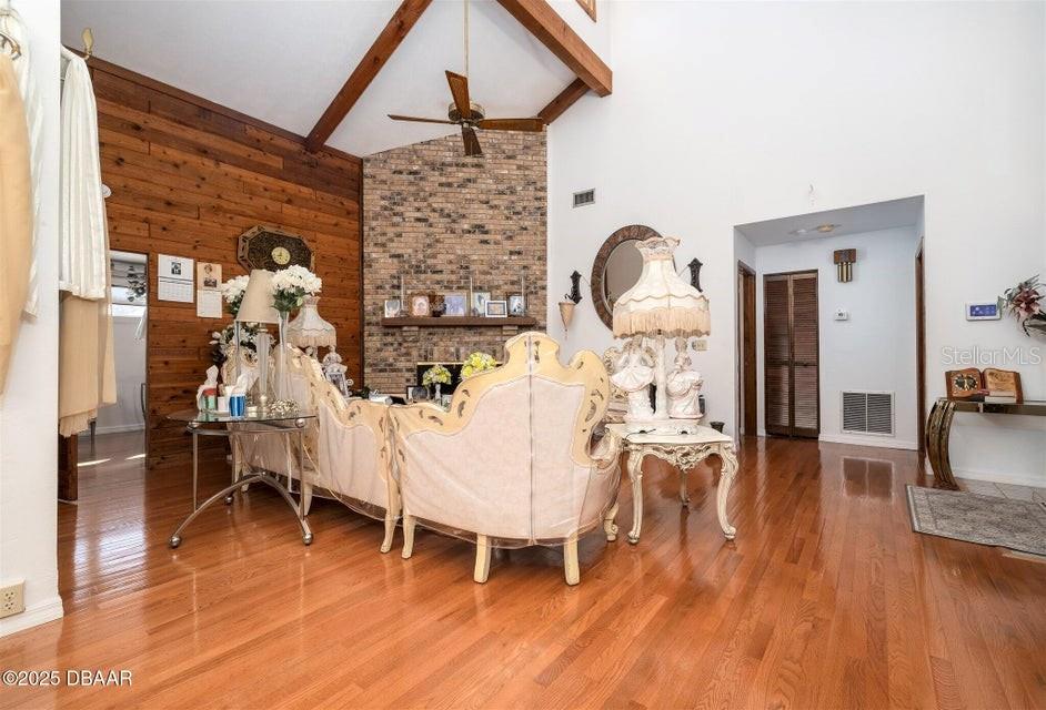 Image 9 of 30 For 252 Gull Drive S