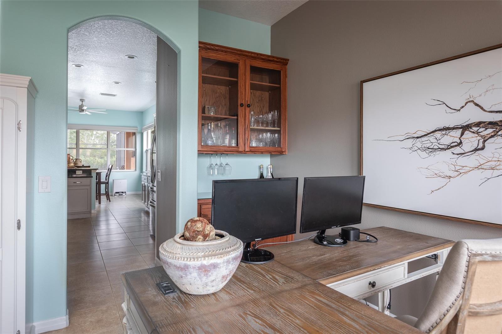 Image 15 of 43 For 313 Crestrun Loop