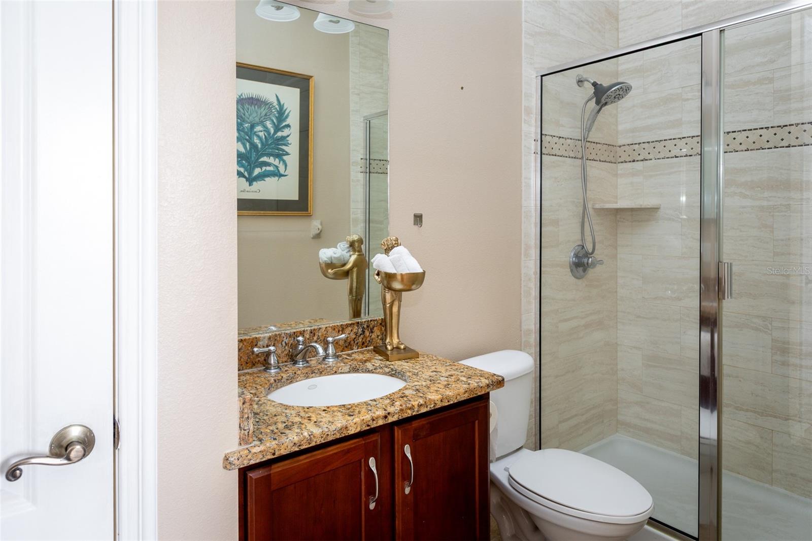 Image 19 of 43 For 313 Crestrun Loop