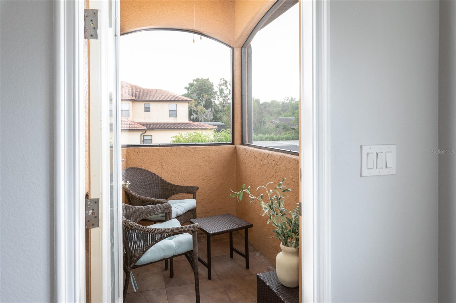 Image 27 of 43 For 313 Crestrun Loop