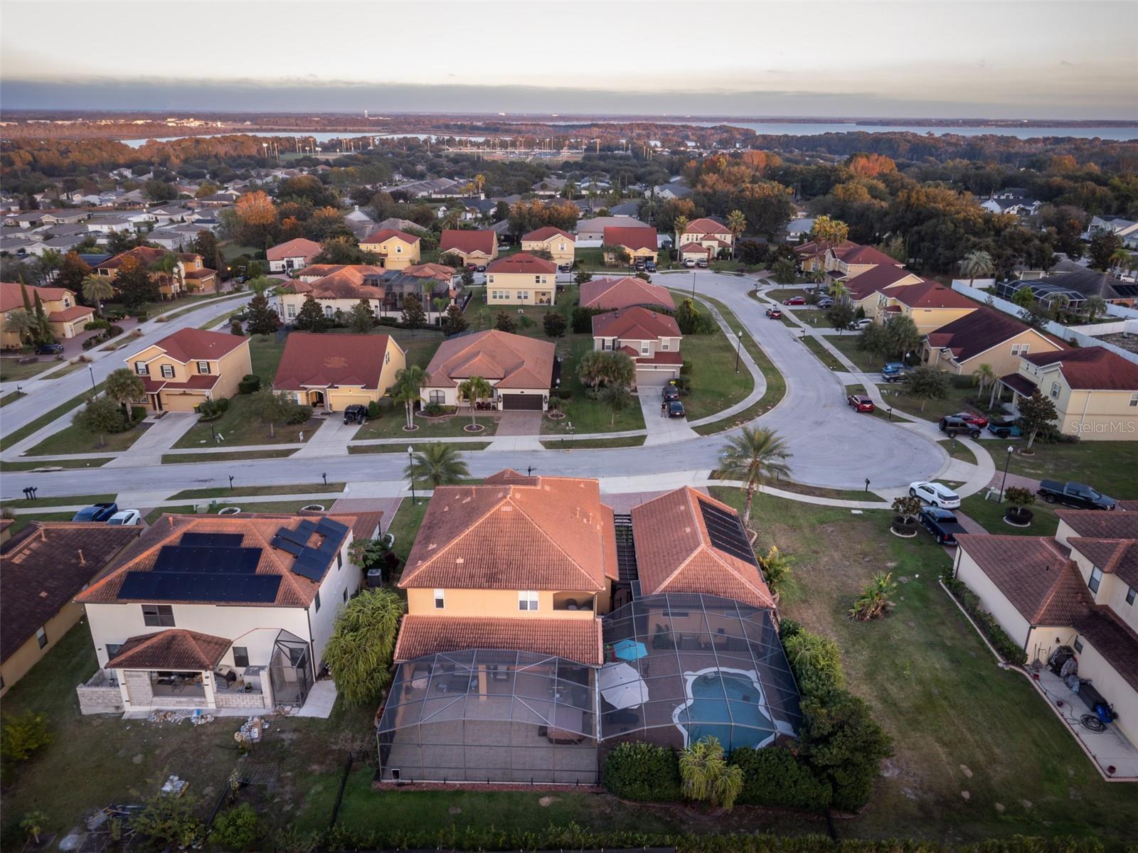 Image 35 of 43 For 313 Crestrun Loop