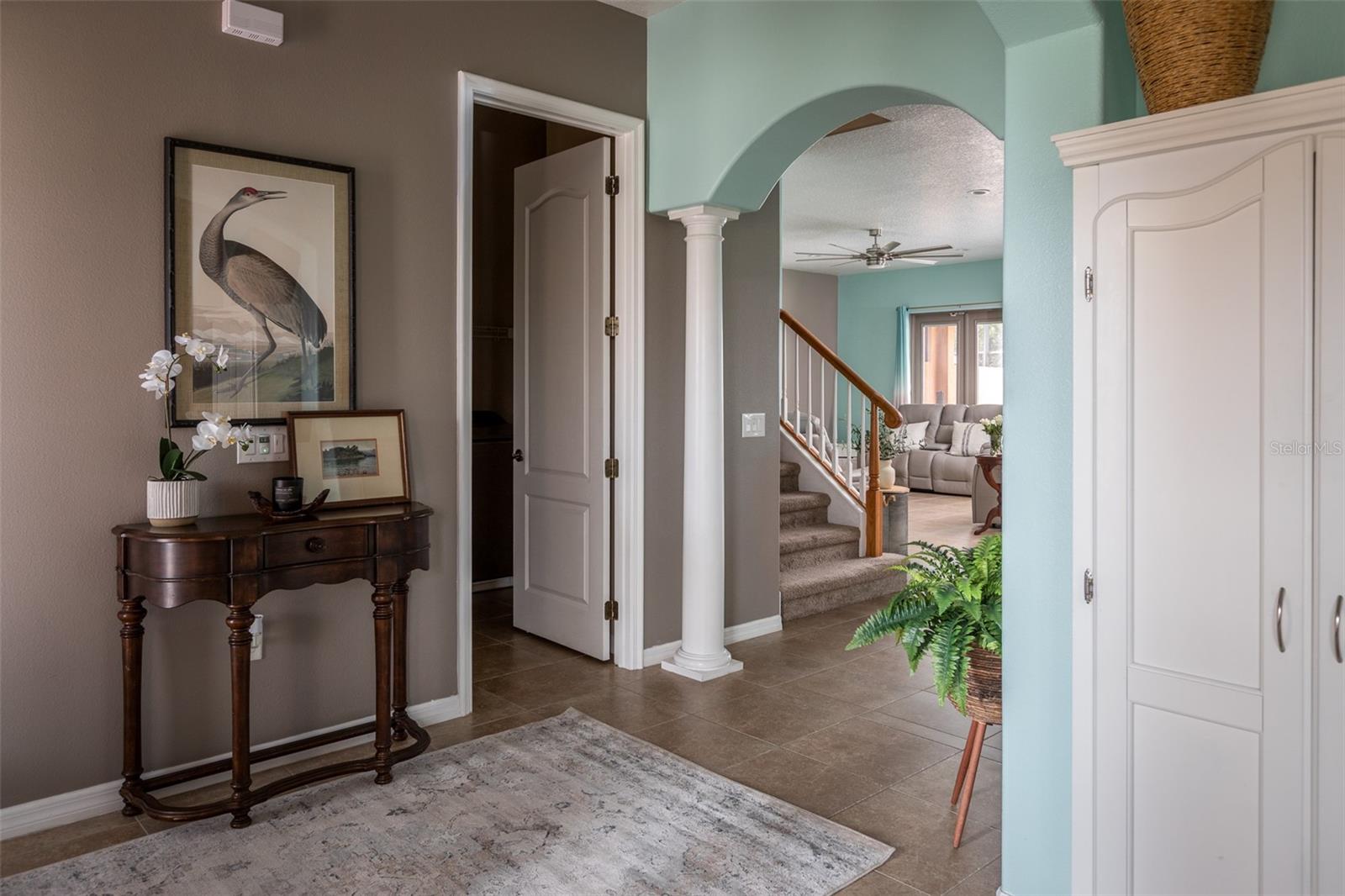 Image 5 of 43 For 313 Crestrun Loop