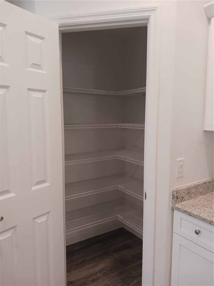 Image 8 of 16 For 5373 Park Avenue