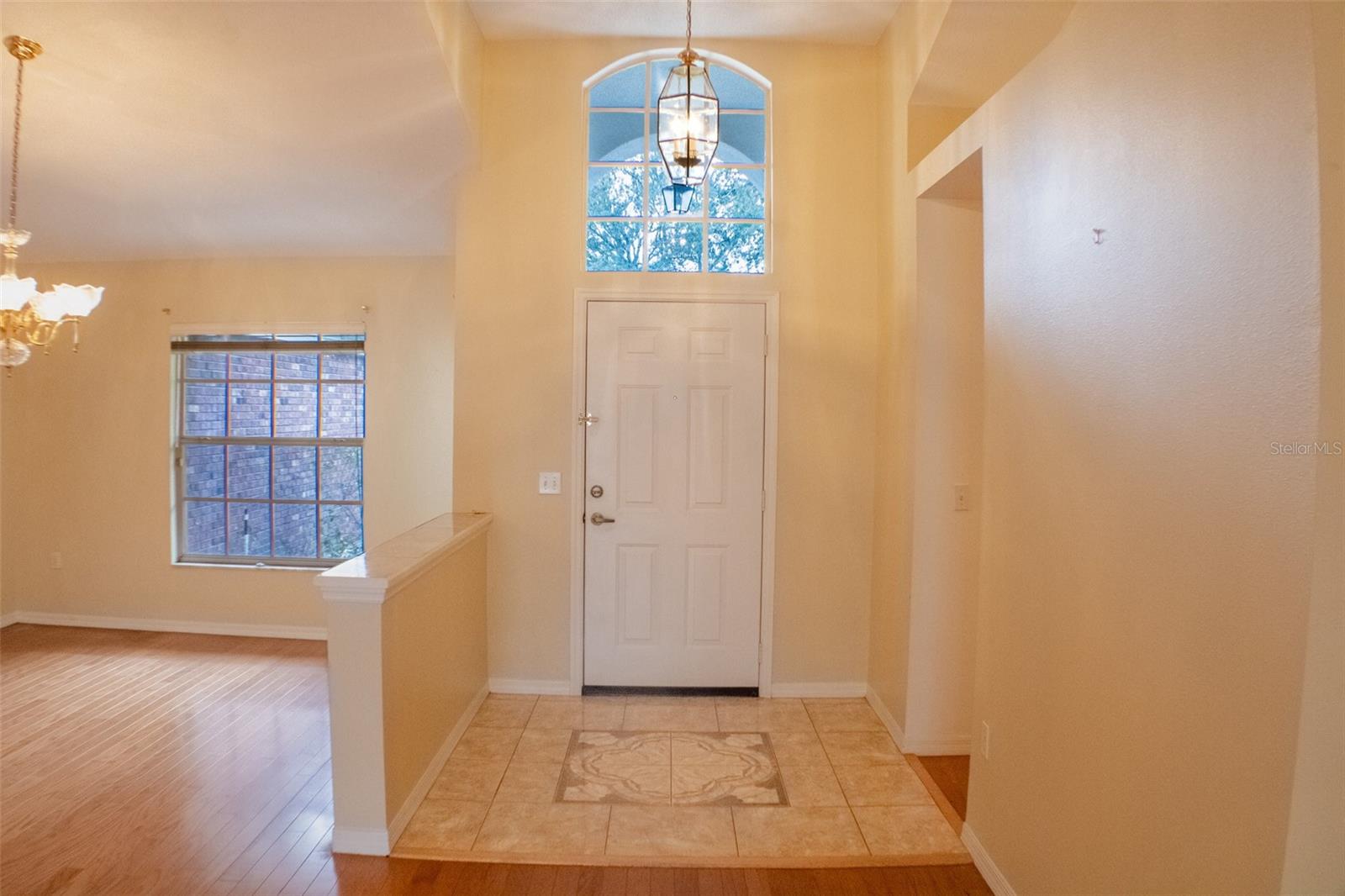 Image 10 of 33 For 601 Shady Point Way