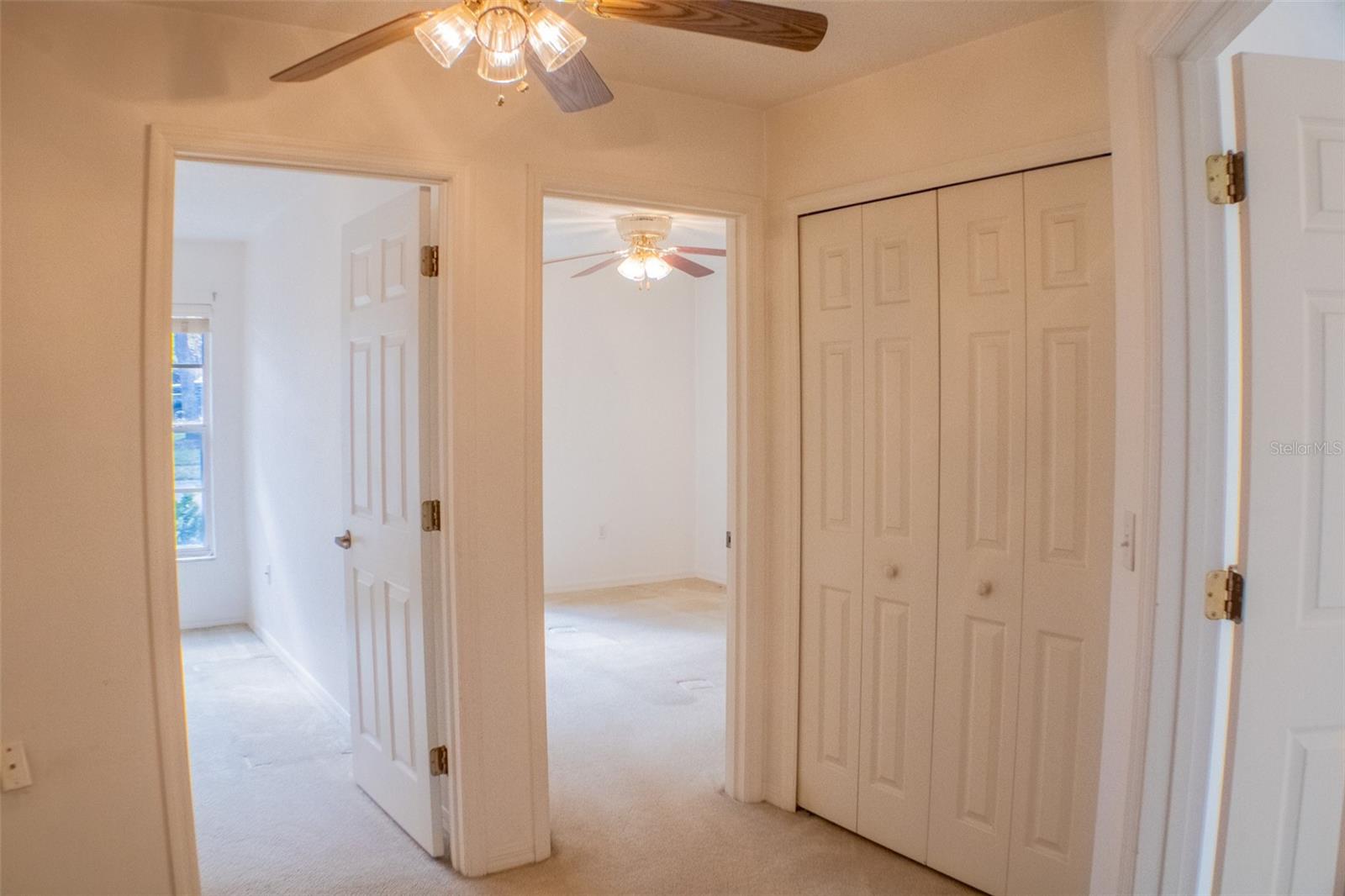 Image 23 of 33 For 601 Shady Point Way