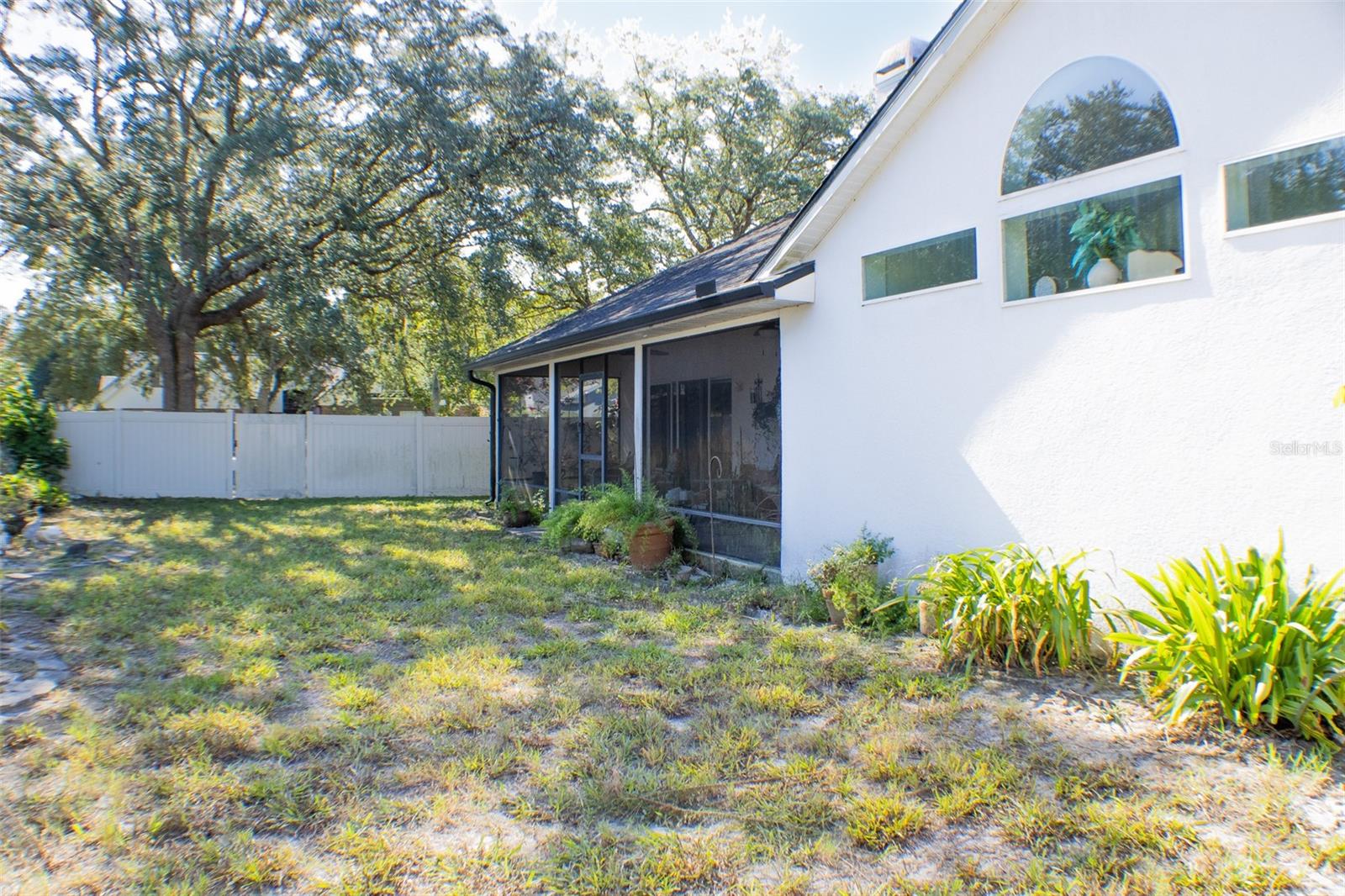 Image 32 of 33 For 601 Shady Point Way