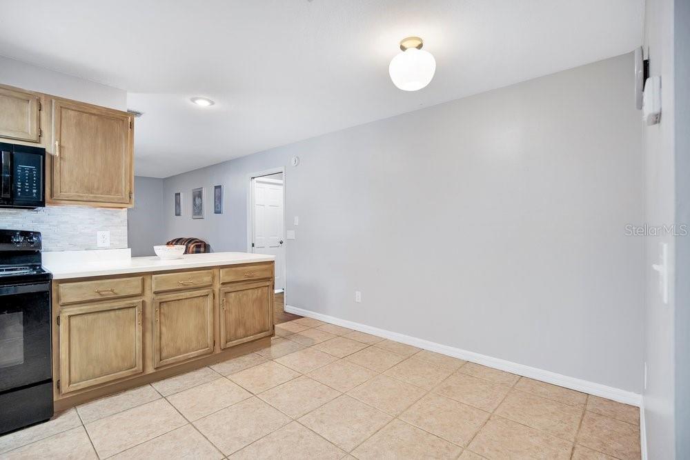 Image 12 of 43 For 90 Sundown Road