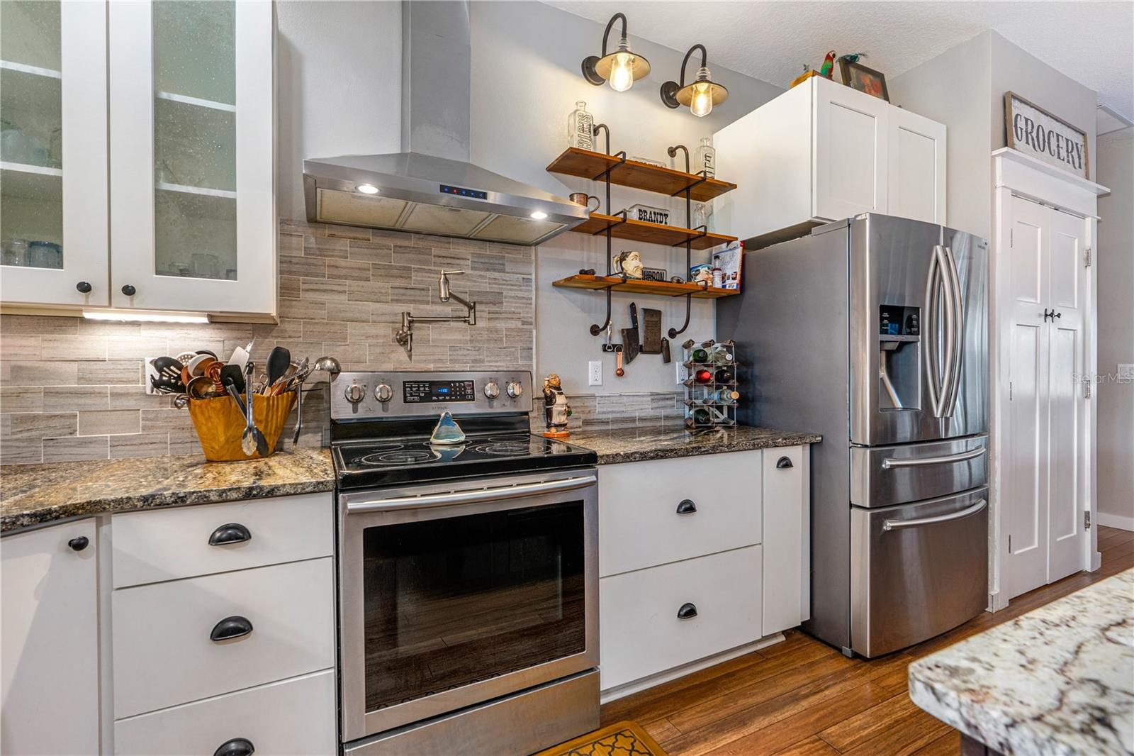 Image 18 of 53 For 432 Palm Avenue