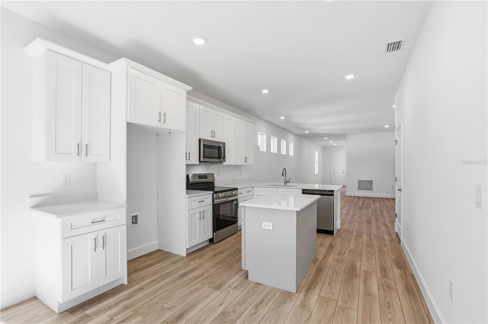 Image 15 of 35 For 1209 15th Street