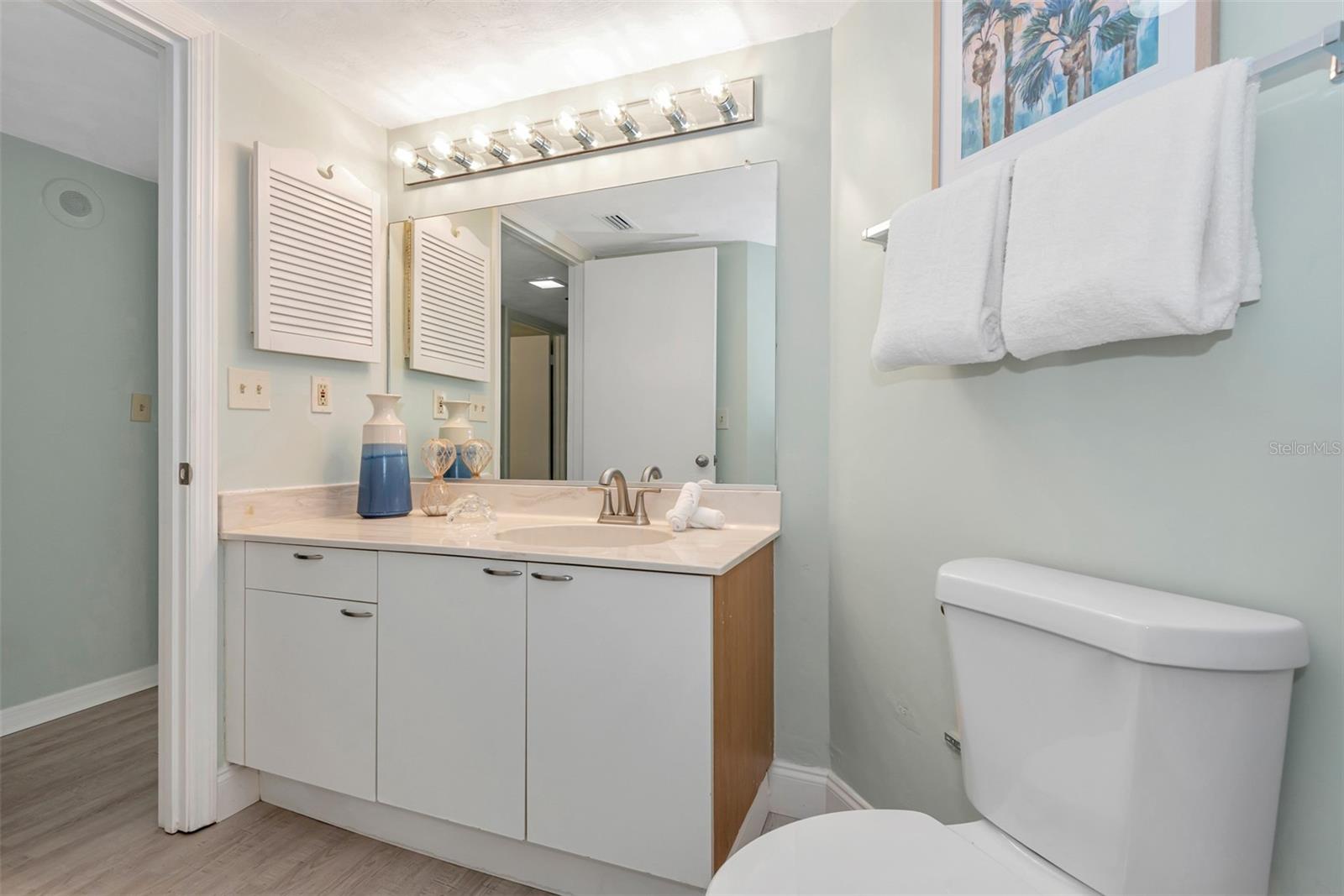 Image 23 of 44 For 3013 Atlantic Avenue 803