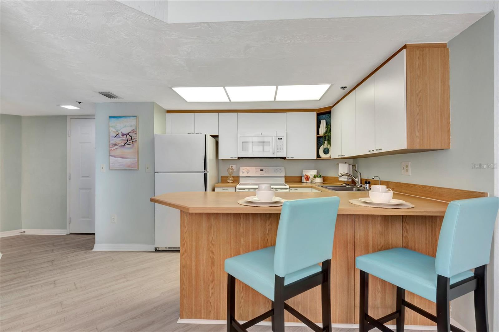 Image 8 of 44 For 3013 Atlantic Avenue 803