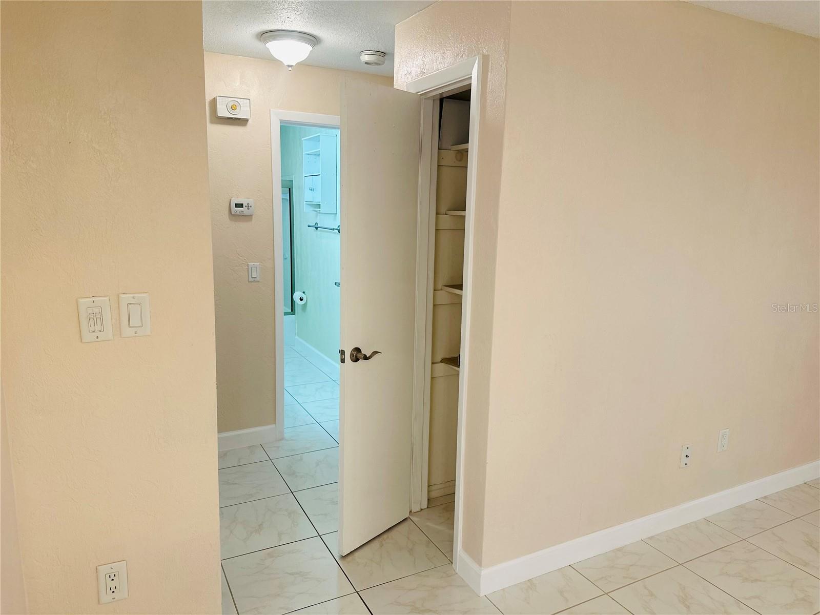 Image 11 of 21 For 2101 Atlantic Avenue 220