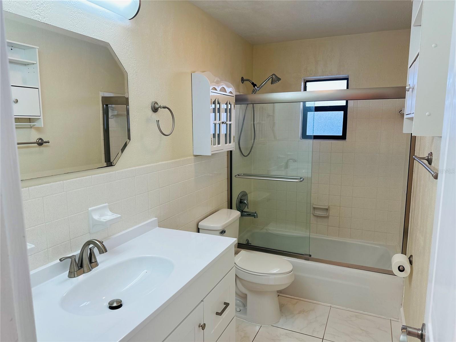 Image 12 of 21 For 2101 Atlantic Avenue 220