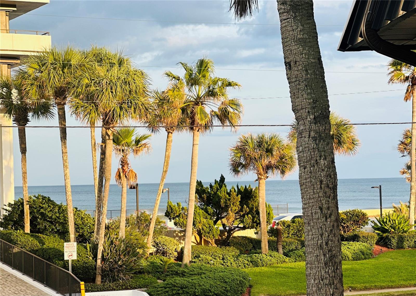 Image 19 of 21 For 2101 Atlantic Avenue 220