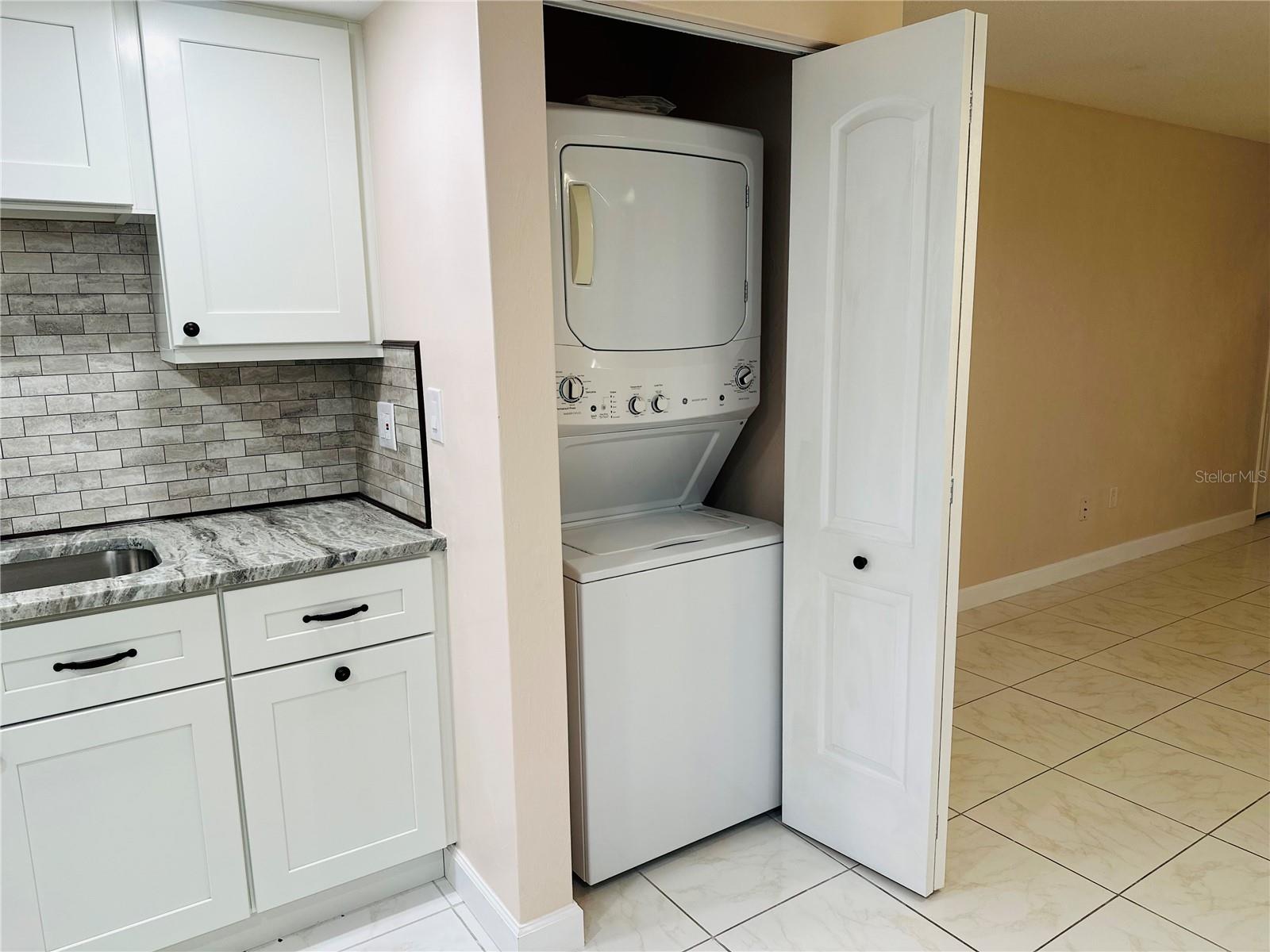 Image 9 of 21 For 2101 Atlantic Avenue 220