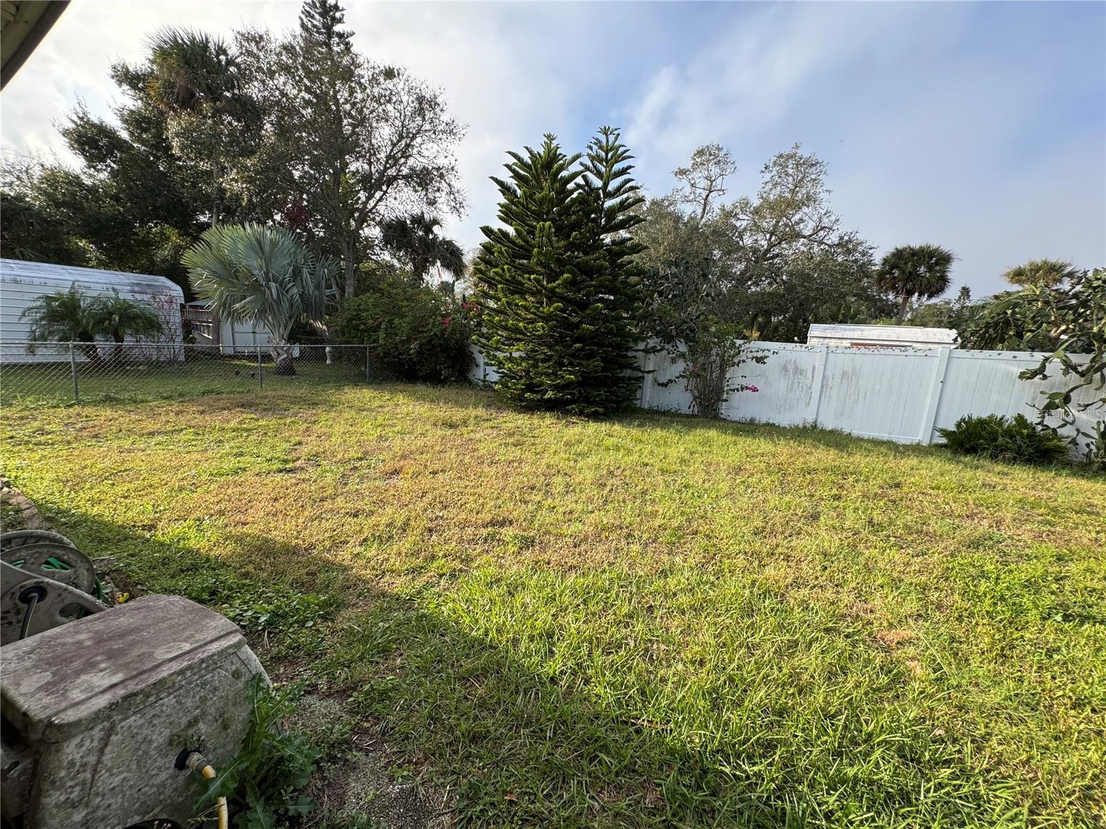 Image 11 of 23 For 202 North Street