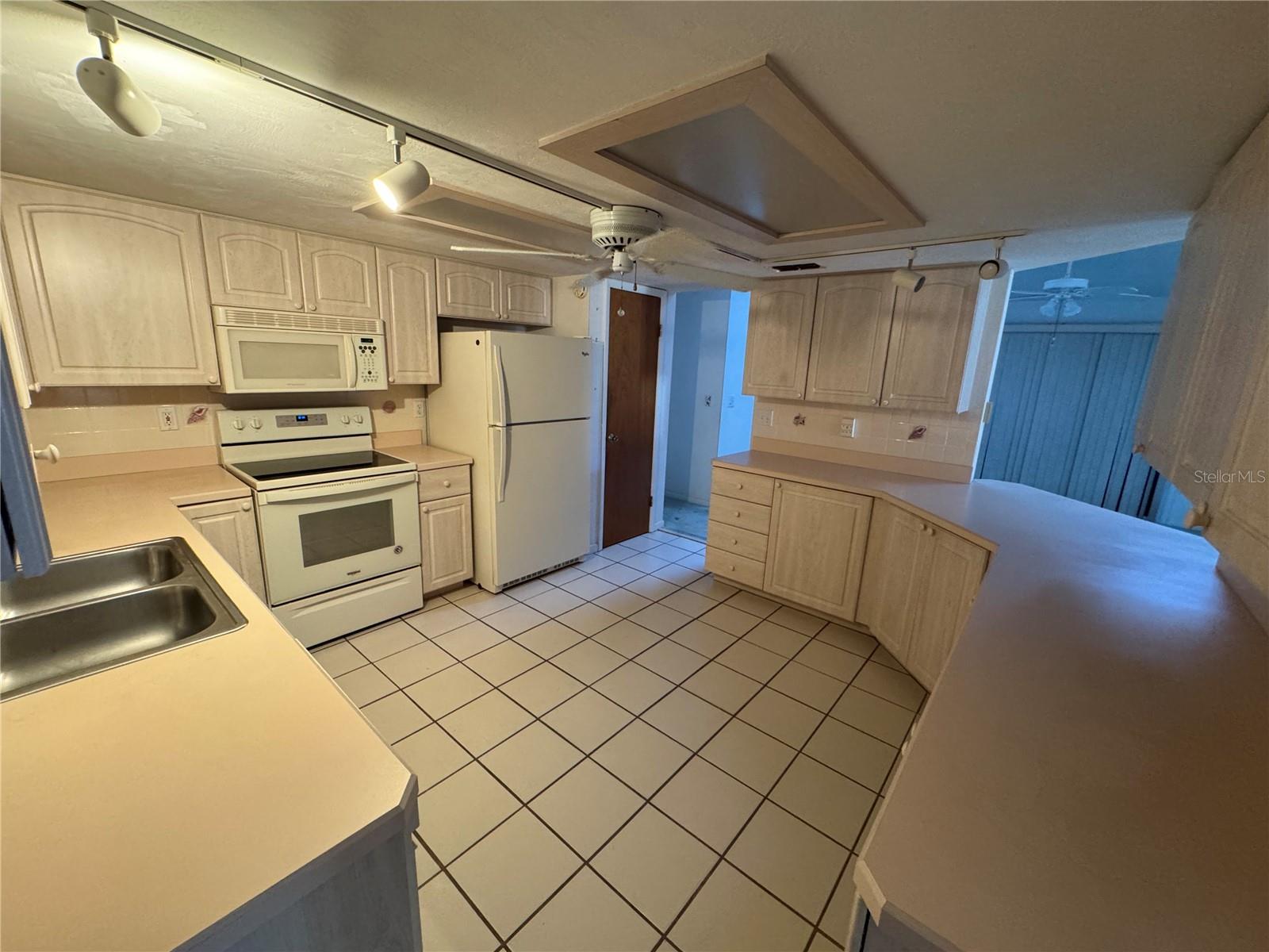 Image 2 of 23 For 202 North Street