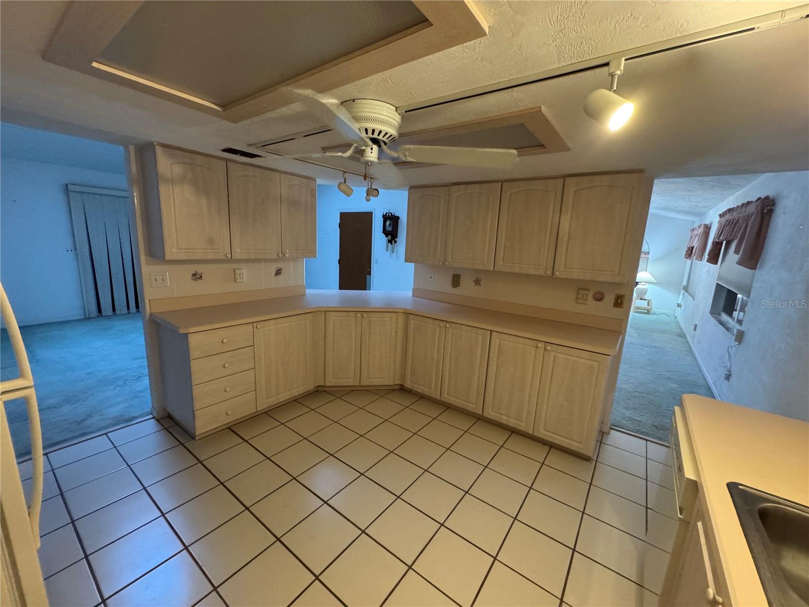 Image 3 of 23 For 202 North Street