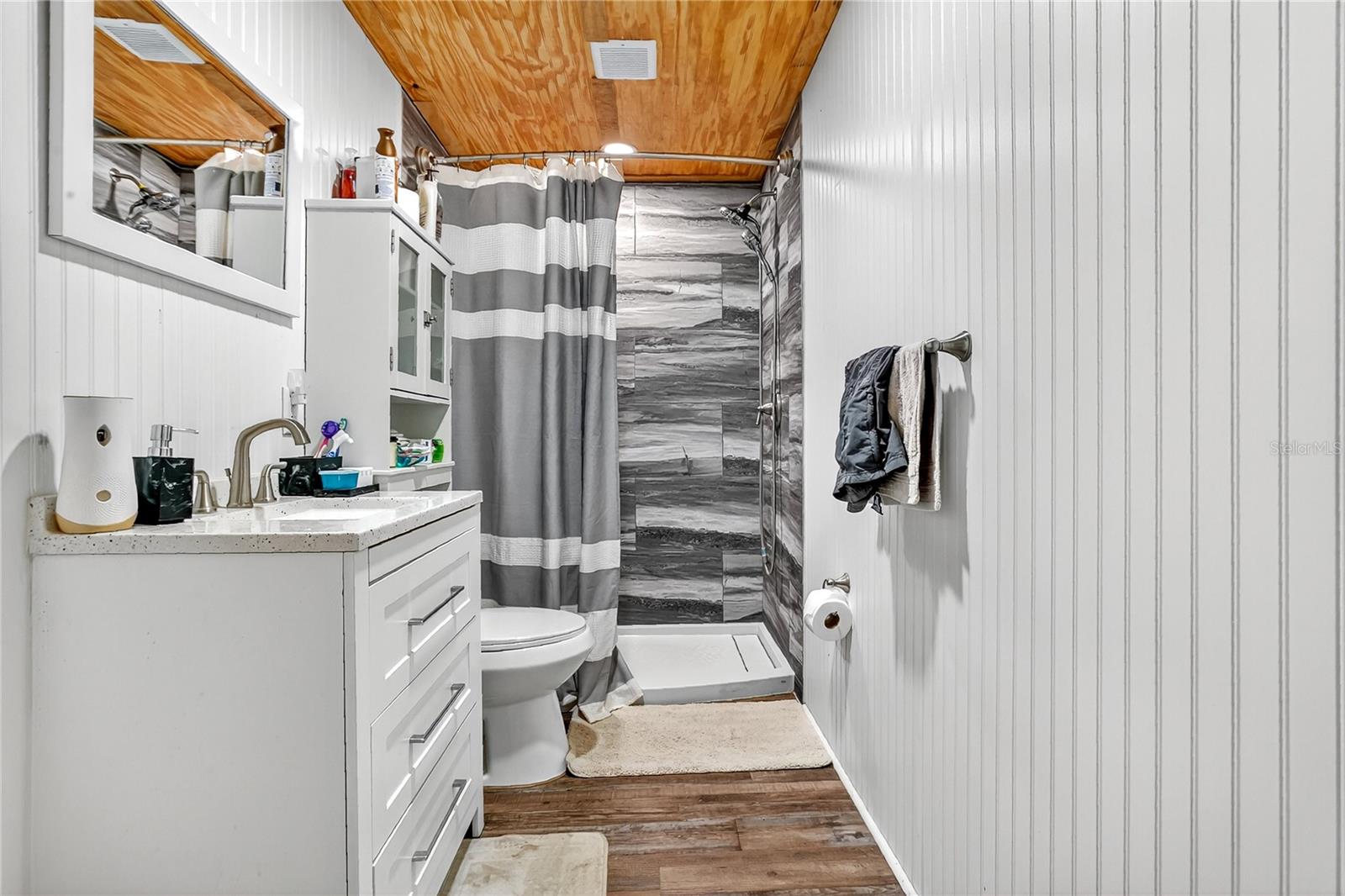 Image 21 of 36 For 1801 Highway 329