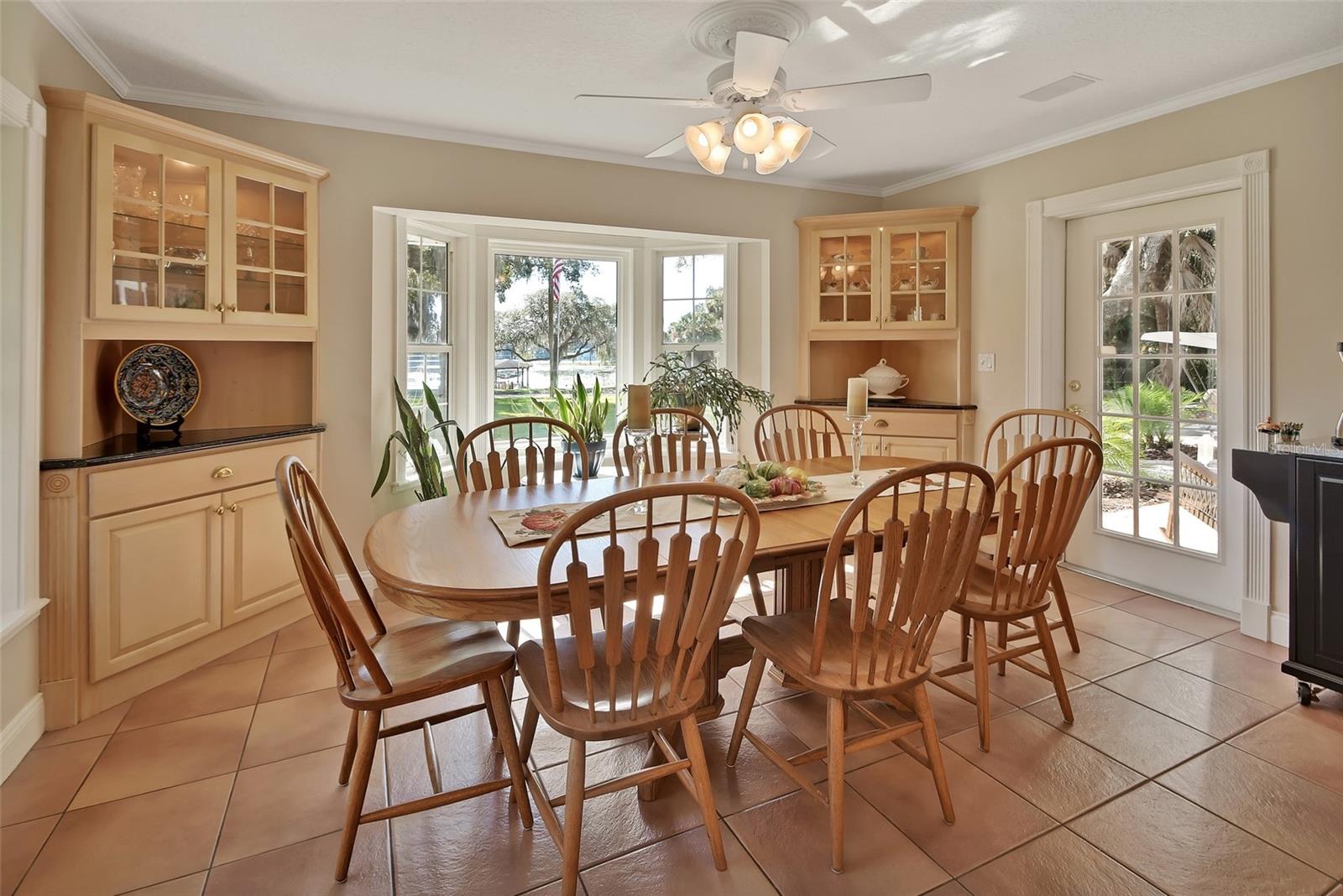 Image 10 of 61 For 150 Lake Winnemissett Drive