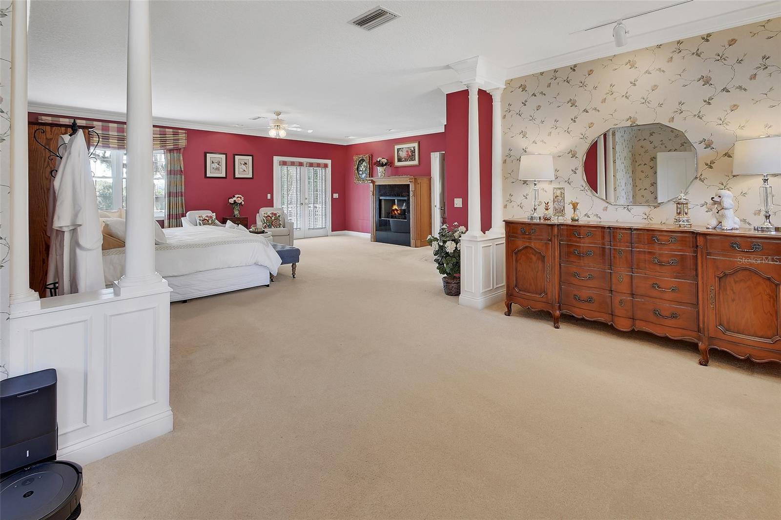 Image 22 of 61 For 150 Lake Winnemissett Drive