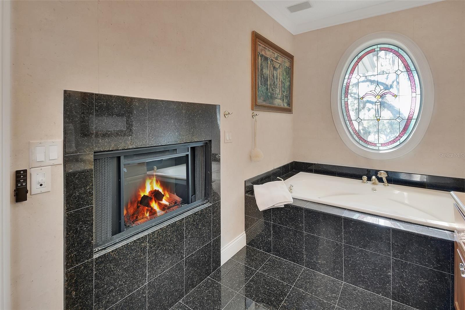 Image 27 of 61 For 150 Lake Winnemissett Drive