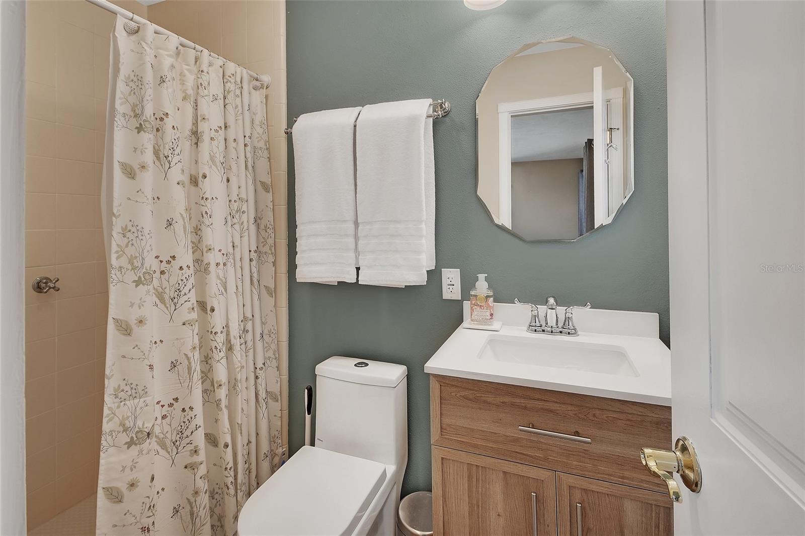 Image 36 of 61 For 150 Lake Winnemissett Drive