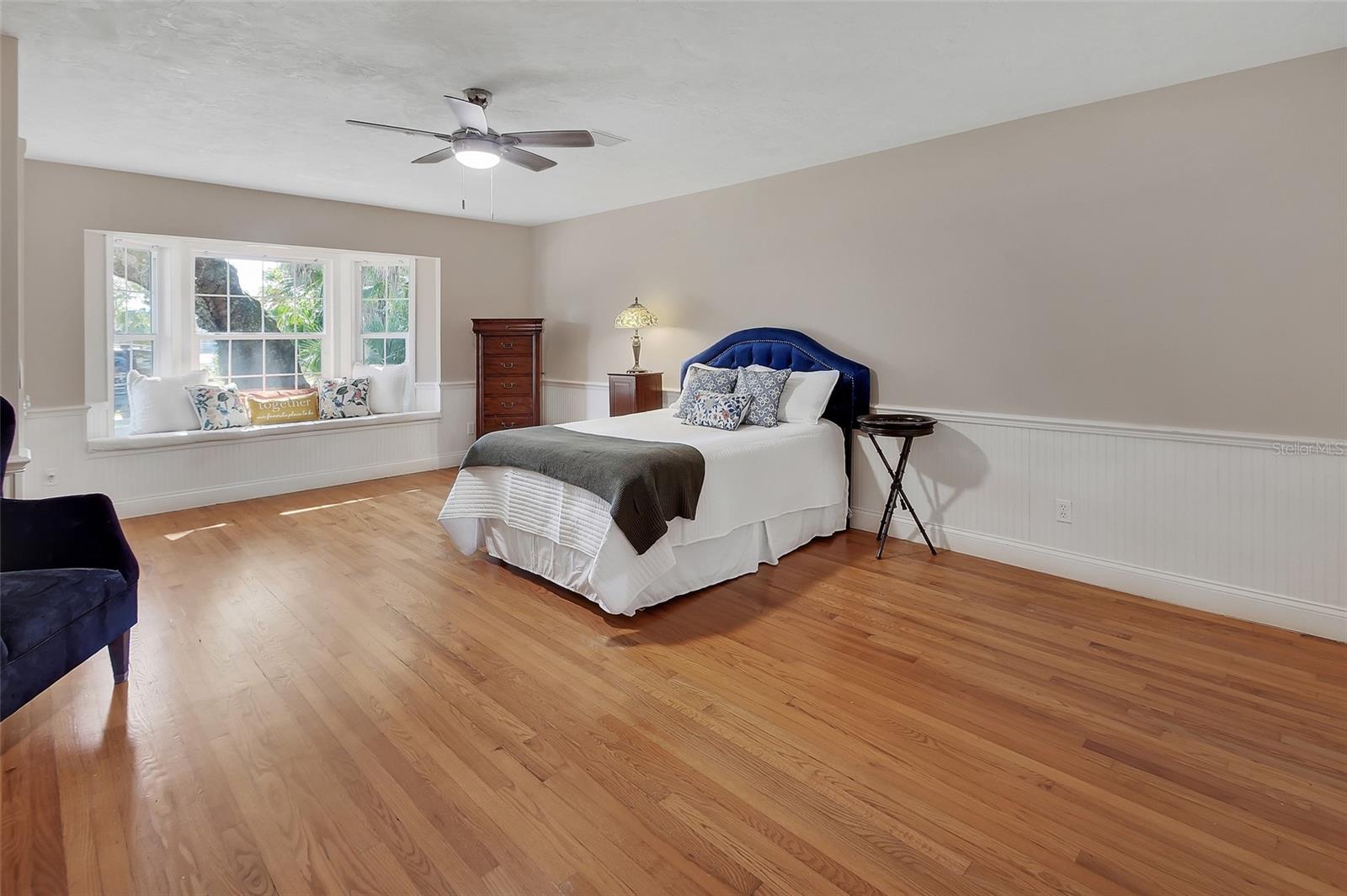 Image 40 of 61 For 150 Lake Winnemissett Drive