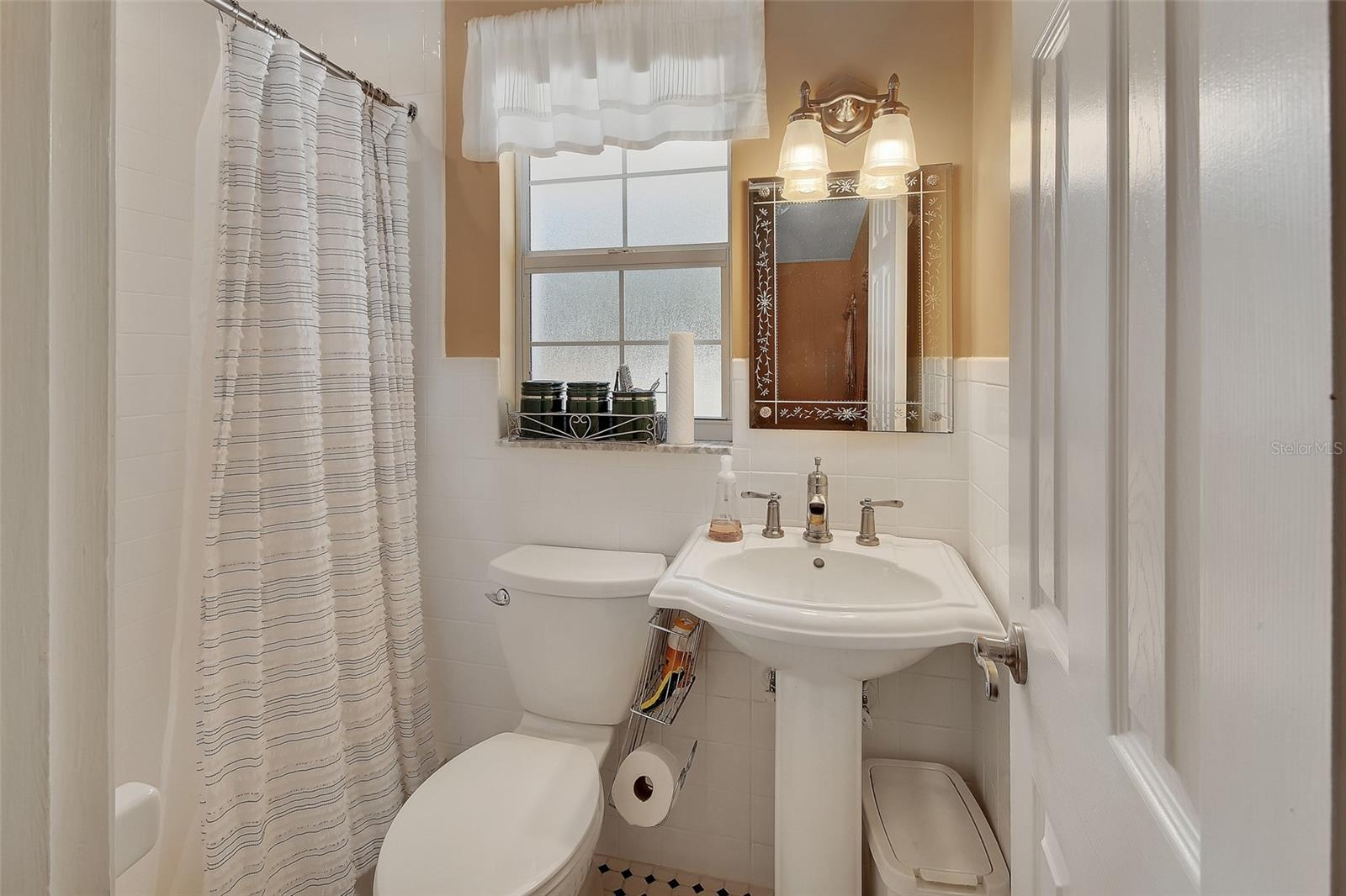 Image 44 of 61 For 150 Lake Winnemissett Drive