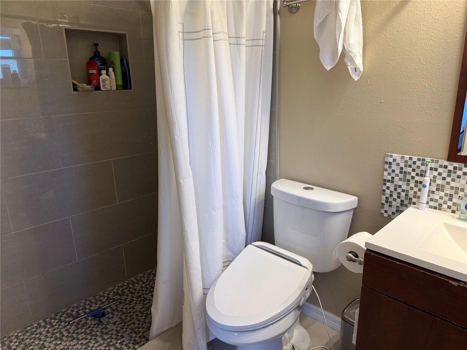 Image 19 of 29 For 2837 Weston Terrace