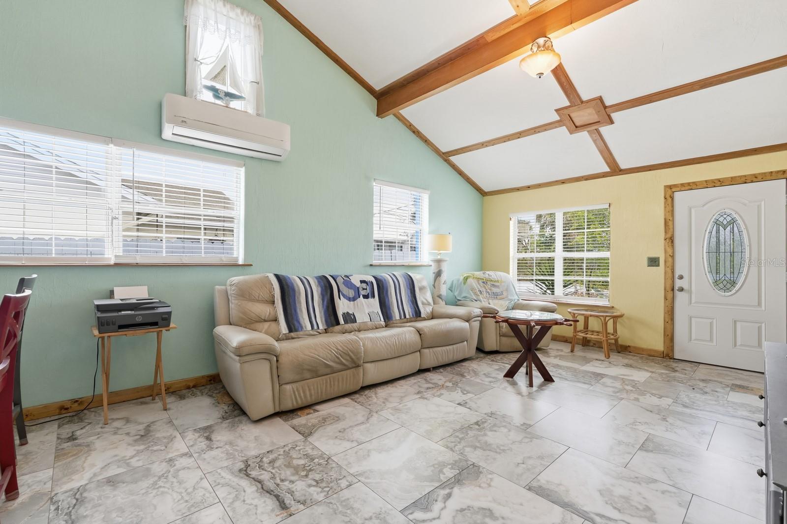 Image 8 of 52 For 318 Eastwood Lane