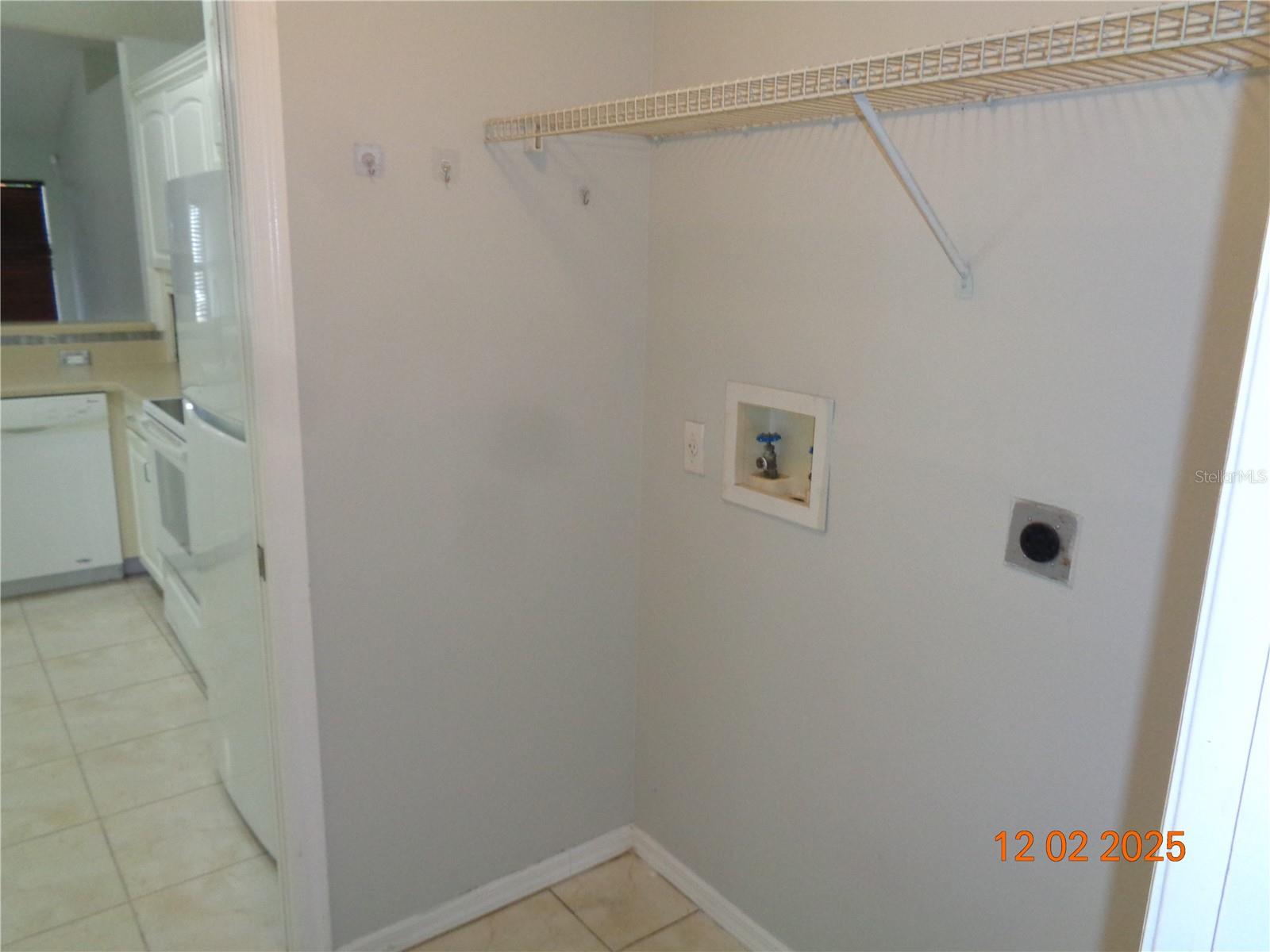 Image 24 of 29 For 2610 Groveland Avenue