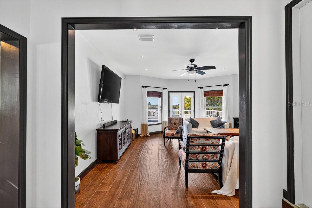 Image 33 of 68 For 3110 John Anderson Drive