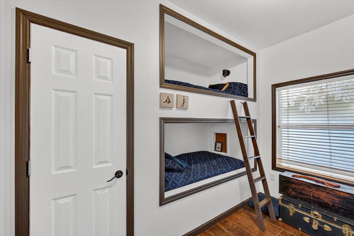 Image 37 of 68 For 3110 John Anderson Drive