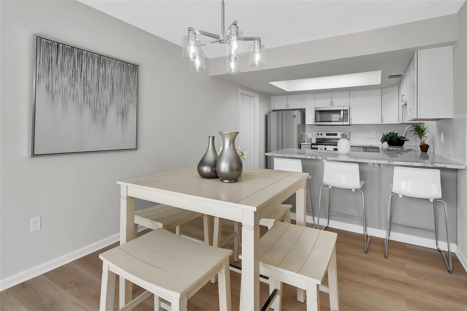 Image 10 of 26 For 1563 Elsasser Street