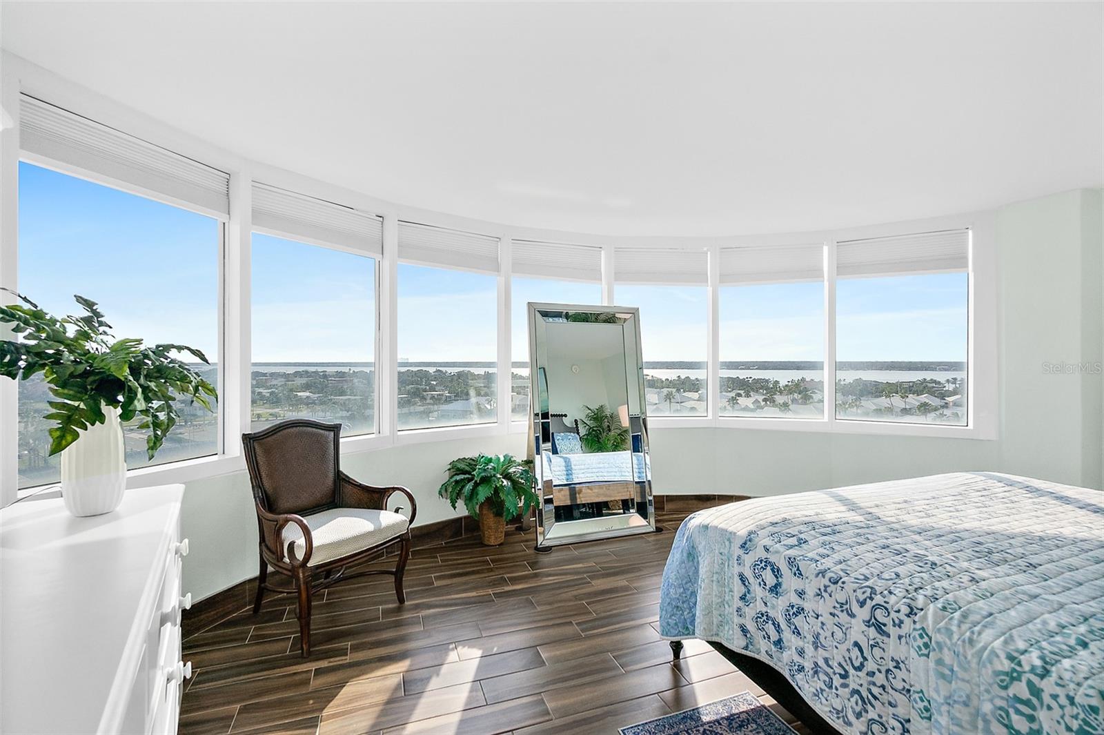 Image 39 of 60 For 2625 Atlantic Avenue 10se