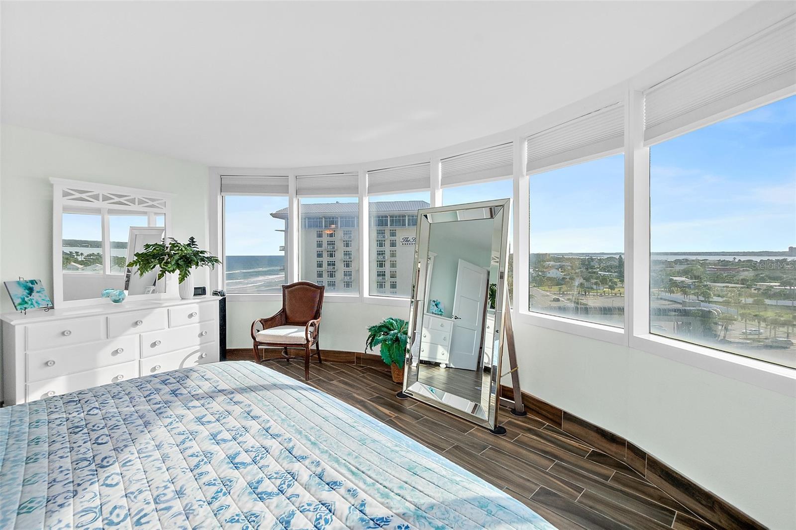 Image 41 of 60 For 2625 Atlantic Avenue 10se