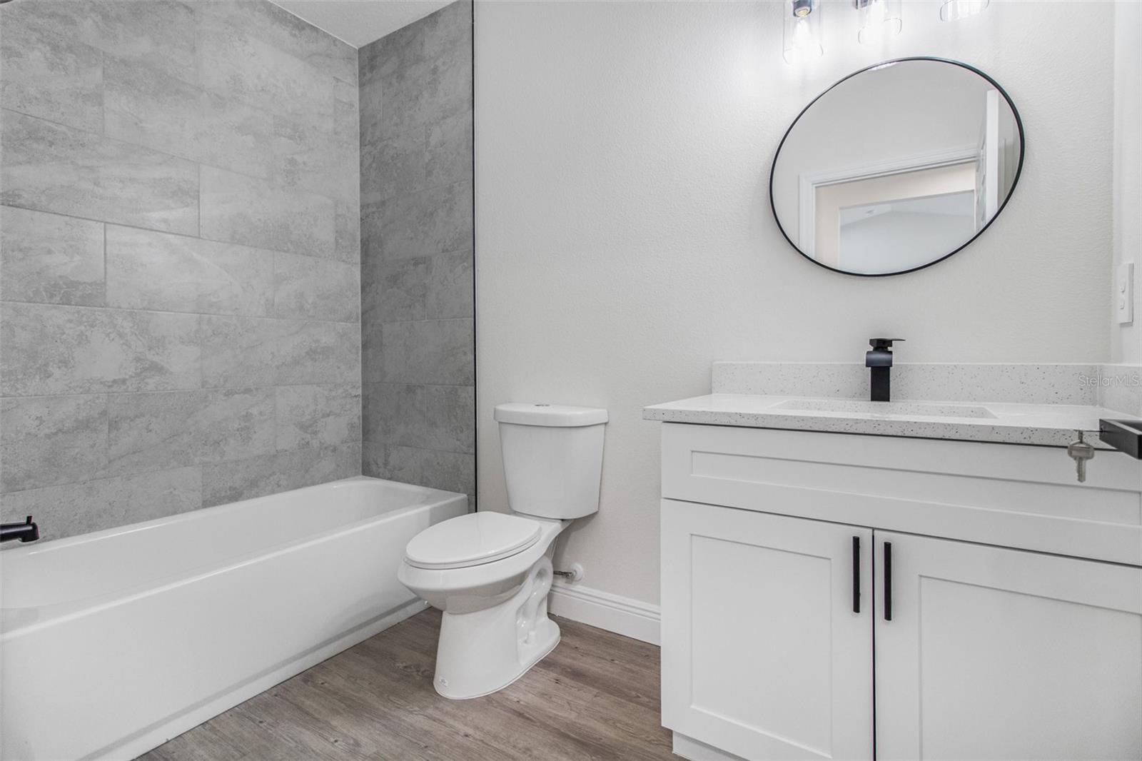 Image 6 of 23 For 406 Ruby Avenue