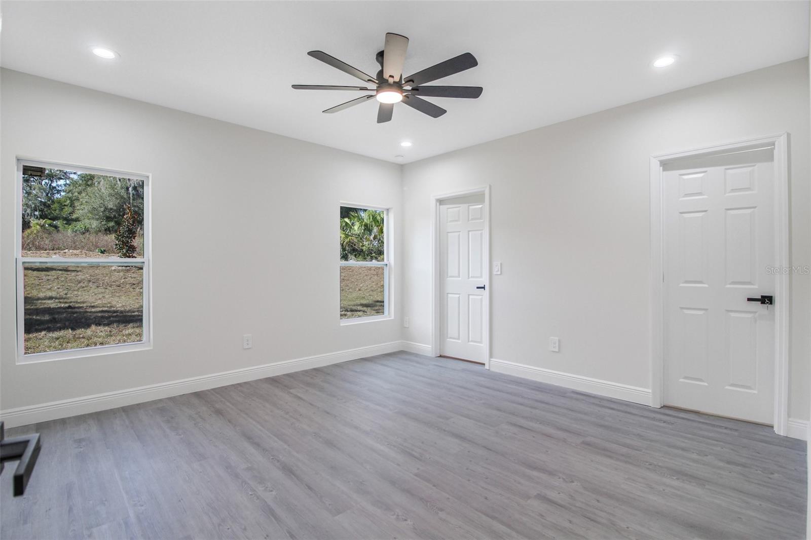 Image 9 of 23 For 406 Ruby Avenue