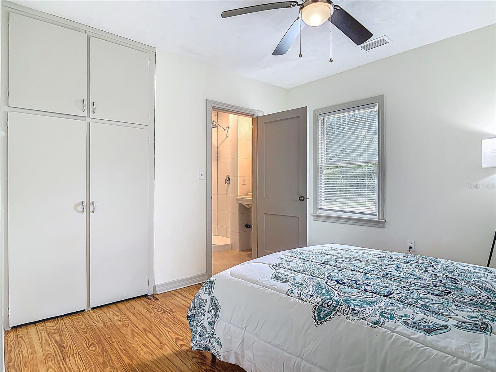 Image 21 of 40 For 601 Adelle Avenue