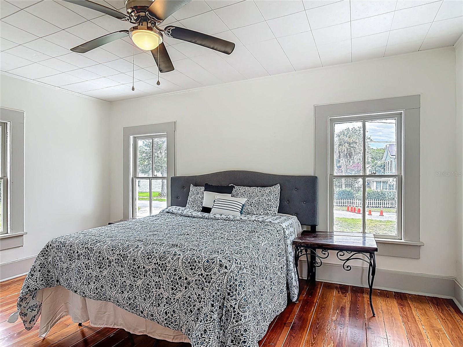 Image 25 of 40 For 601 Adelle Avenue