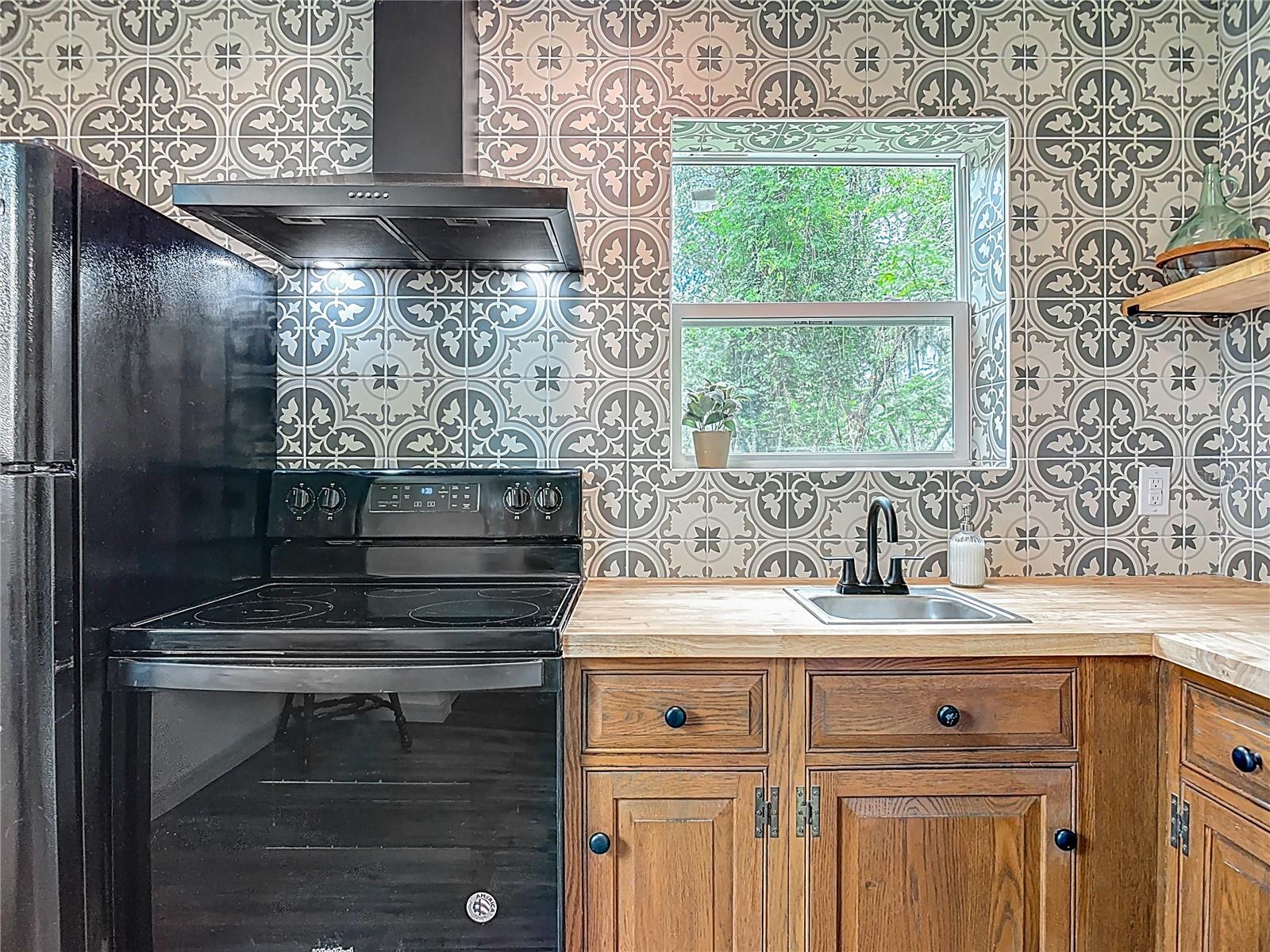 Image 30 of 40 For 601 Adelle Avenue