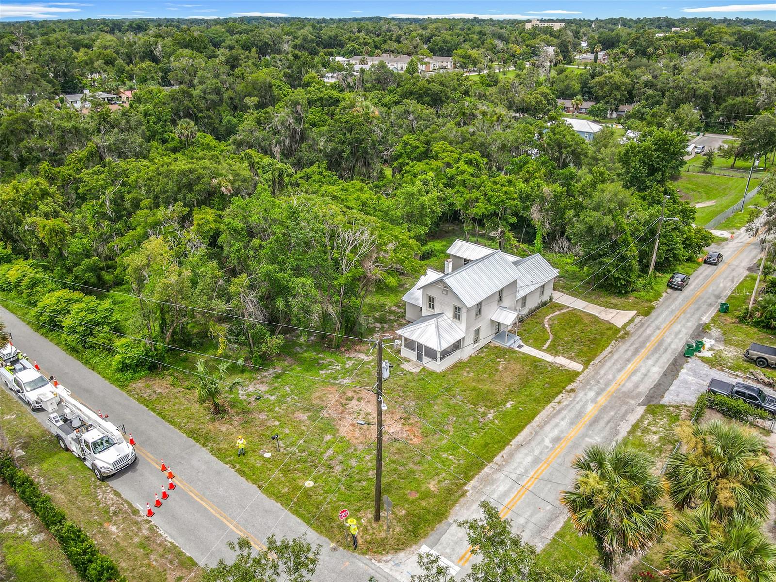 Image 39 of 40 For 601 Adelle Avenue