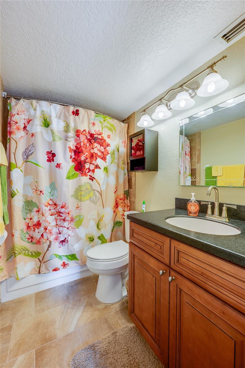 Image 16 of 42 For 4590 Atlantic Avenue 263a