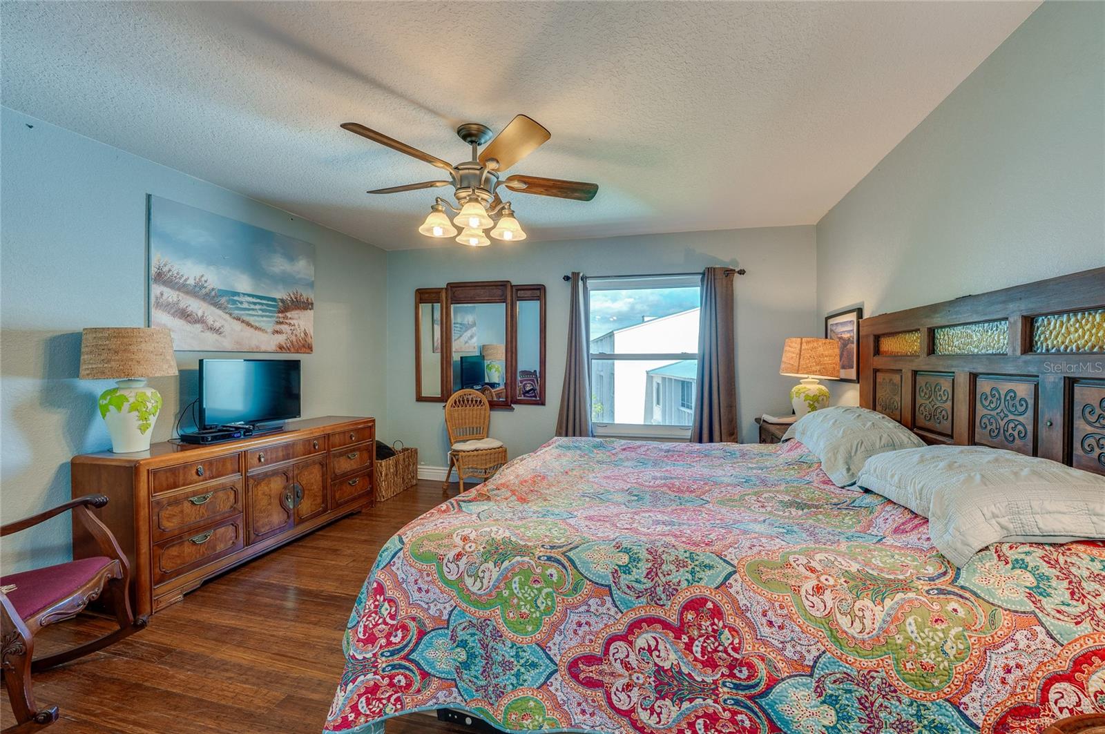 Image 17 of 42 For 4590 Atlantic Avenue 263a