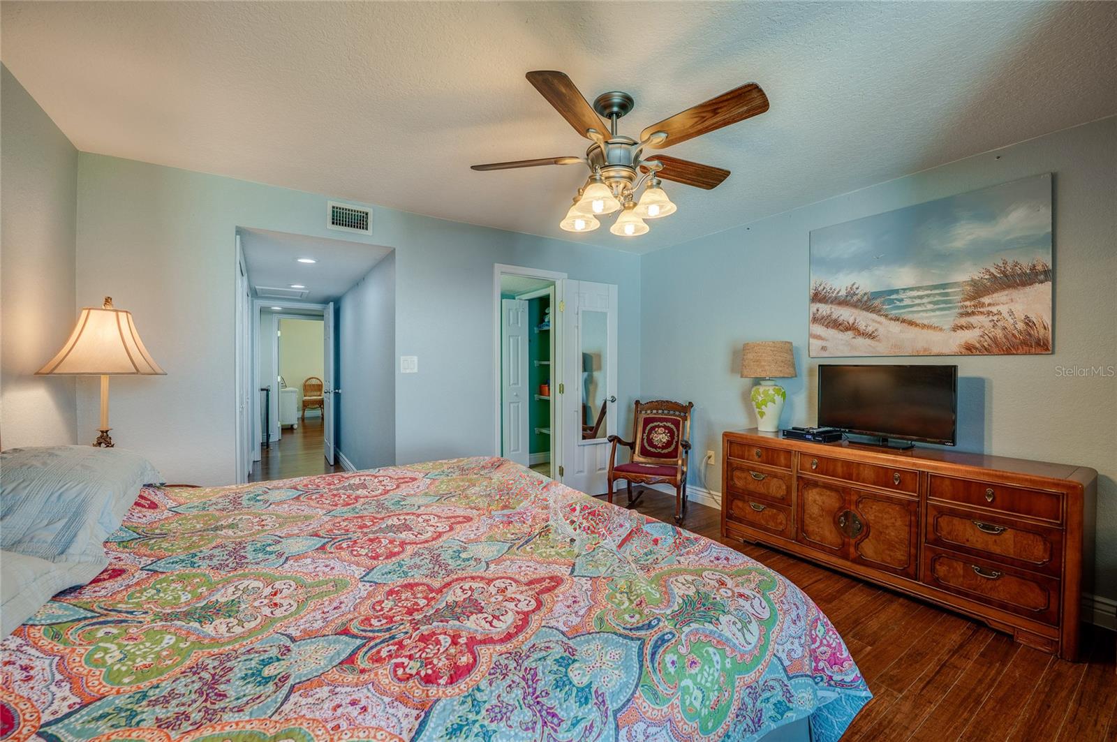 Image 18 of 42 For 4590 Atlantic Avenue 263a