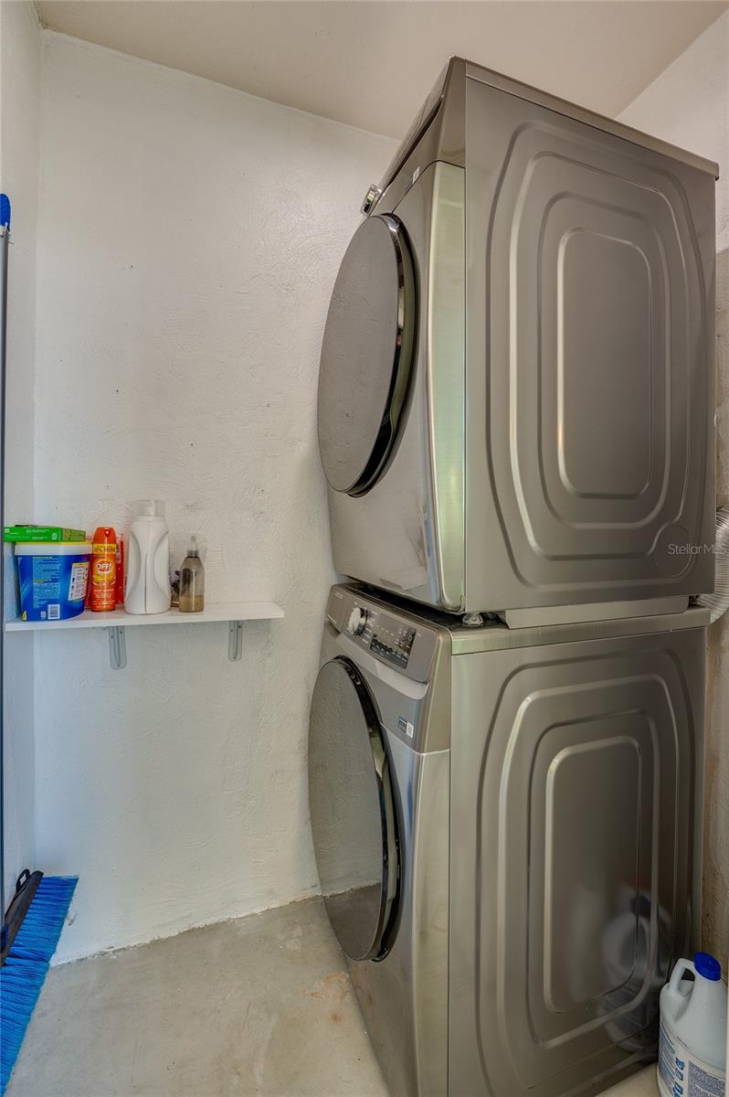 Image 27 of 42 For 4590 Atlantic Avenue 263a