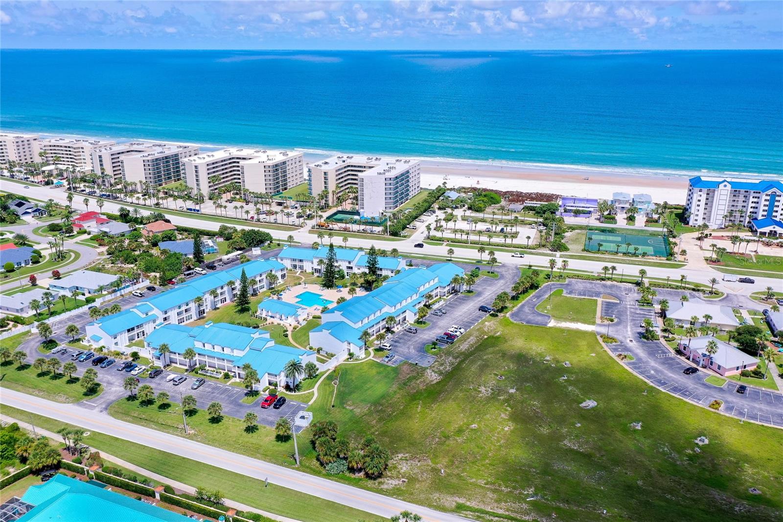 Image 31 of 42 For 4590 Atlantic Avenue 263a