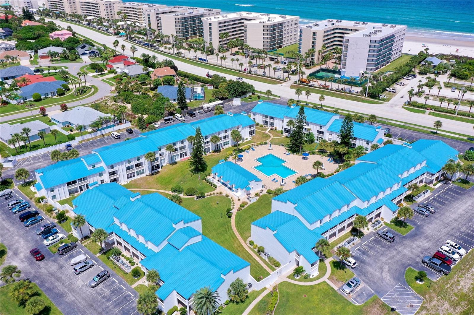 Image 32 of 42 For 4590 Atlantic Avenue 263a