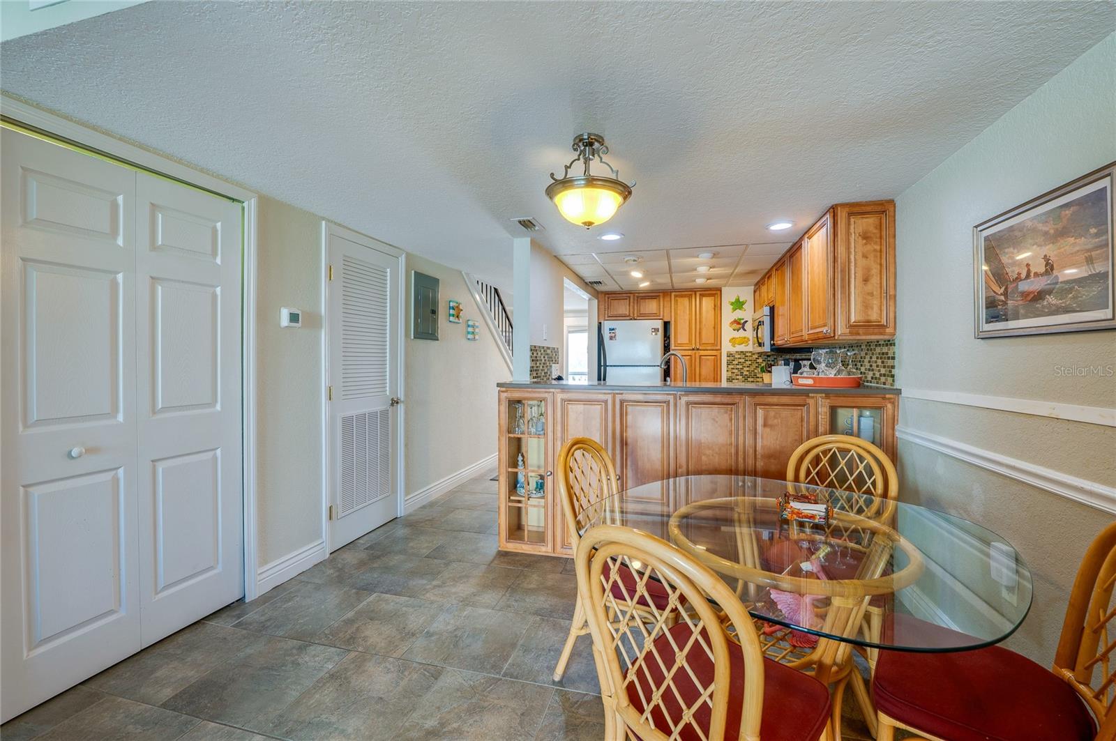 Image 7 of 42 For 4590 Atlantic Avenue 263a